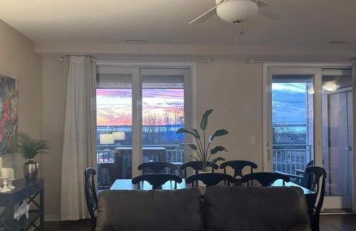 Sandbridge House | Sojourn's Sanctuary Condo Vitamin Sea Sleeps 6