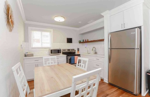 Willoughby Spit Apartment | Sojourn Salt Suite 2 BR 2 BA at Beach Cottages