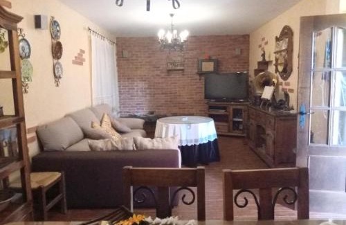 Santo Tome House | sol de membrillo