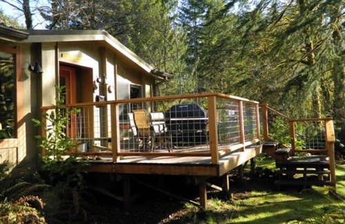Beaver Cabin | Sol Duc Riverside Retreat: Entire Riverfront Home