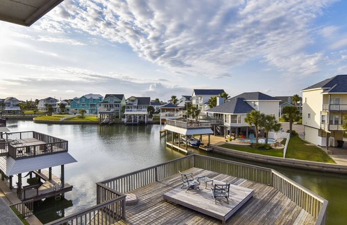 Isla Del Sol House | Sol of the Sea | Canal Home, Private Pool, Dock!