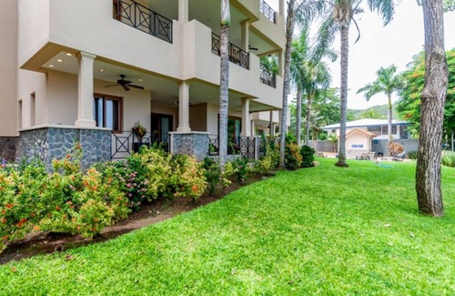 Playa Hermosa Condo | Sol y Mar 1C | Beachfront Bottom Floor Condo