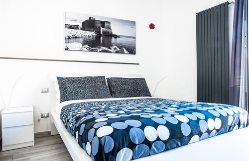 Naples City Centre Bed & Breakfast | Solarium al Duomo - Suite 3 by Wonderful Italy