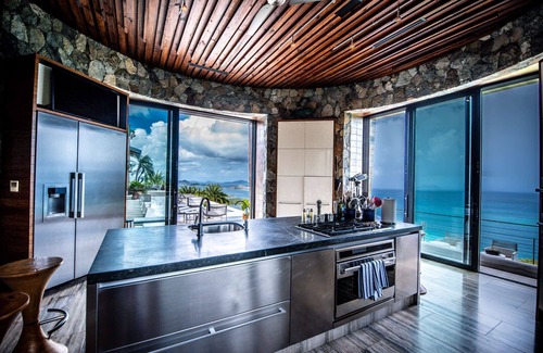 Estate Denis Bay Villa | Solenborg (3/7 Rooms)