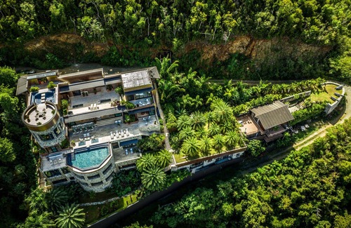 Estate Denis Bay Villa | Solenborg (3/7 Rooms)