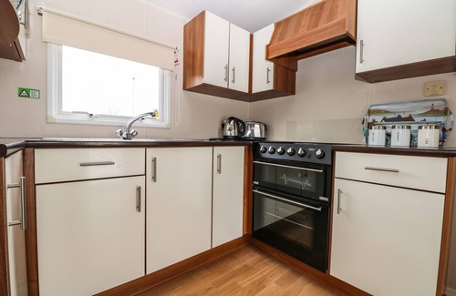 Netley Cottage | SOLENT BREEZES, CARAVAN 108, pet friendly in Warsash