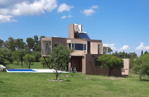 San Javier House | SOLSALI Cabaña moderna