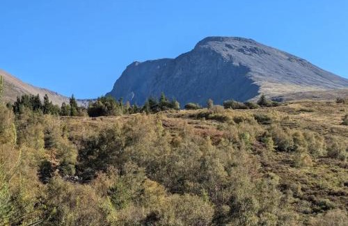 Torlundy Apartment | Solstice Cabin