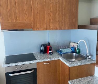 Loutsa House | Solymar