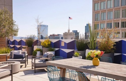 Downtown San Francisco Apartment | SoMa 1 BR | Desk + Wi-Fi | Outdoor Lap Pool