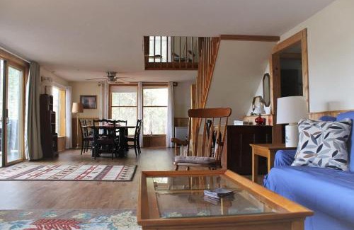 Mount Desert House | Somes Pond Island Cottage