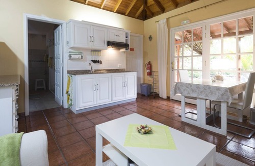 Los Llanos de Aridane House | Something special, quiet, WiFi, air conditioning, LCD TV, air conditioning, West., tropical garden