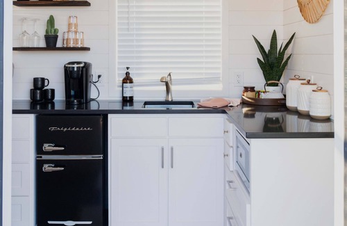 Alpine House | Somewhere in Texas Container Home