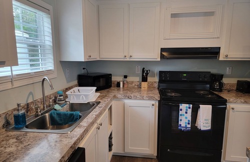 Dunnellon House | Somewhere Over The Rainbow River Paradise