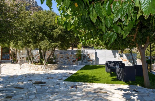 Asigonia Villa | Somnia Villa, With private pool, close to amenities, nature's revitalisation