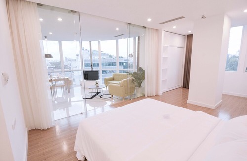 Nguyen Thai Binh Apartment | Son & Henry - SI2A - Spacious 2BR Apartment, CBD, Rooftop Pool and Sky Bar