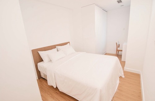 Nguyen Thai Binh Apartment | Son & Henry - SI2A - Spacious 2BR Apartment, CBD, Rooftop Pool and Sky Bar