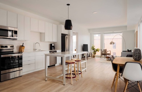 Warehouse District Apartment | Sonder at SECOND & SECOND | Extended Stay Two-Bedroom Apartment w/Balcony