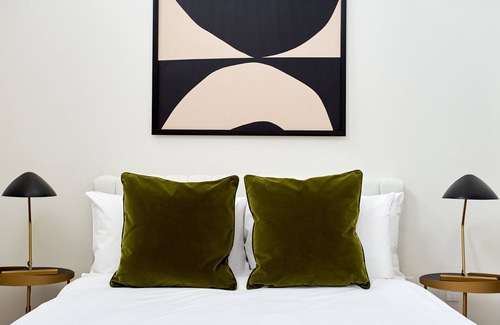 Logan Square Apartment | Sonder at Sixteen Hundred | Spacious One-Bedroom Apartment w/ Den