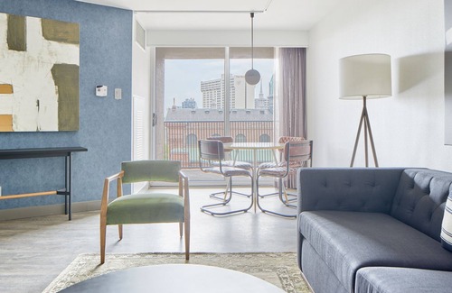 Logan Square Apartment | Sonder at The Terrace | One Bedroom Apartment w/ Balcony Parkway View