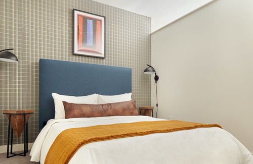 Downtown Minneapolis Apartment | Sonder | Sora | Pleasant 1BR + Sleeper Sofa