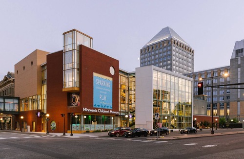 Downtown St. Paul Apartment | Sonder The Fitz | Accessible One-Bedroom Apartment w/Balcony