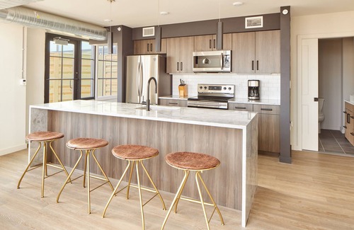 Logan Square Apartment | Sonder The Tidewater | Lofted Three-Bedroom Apartment w/ Rooftop