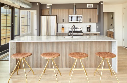 Logan Square Apartment | Sonder The Tidewater | Lofted Three-Bedroom Apartment w/ Rooftop