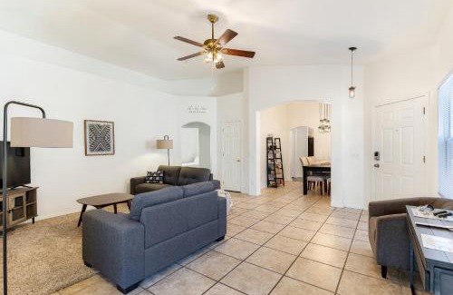 Continental Ranch House | Sonesta Tucson home