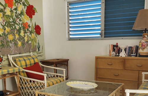 Old Towne Villa | Sonido Del Mar, Island Retreat, 9 minute walk to the beach