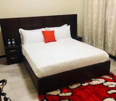 Entebbe House | SONKOYAZ BED AND BREAKFAST Near UN BASE