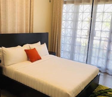 Entebbe House | SONKOYAZ BED AND BREAKFAST Near UN BASE