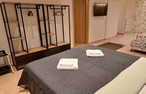 Bexbach Apartment | Sonnen 1 - Erdgeschoss-Wohnung mit Arbeitszimmer und Parkplatz