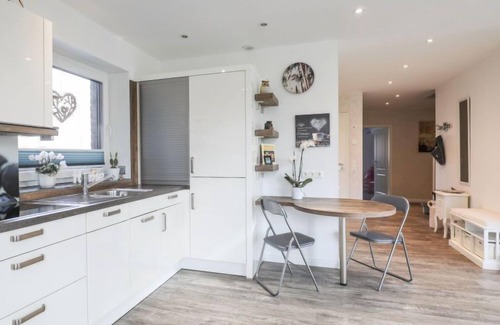 Wanna House | Sonnenschein by Interhome