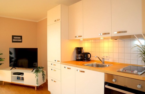 Cappel-Neufeld Apartment | "Sonnenwohnung" - vacation apartment by the sea with garden, sauna and dog welcome