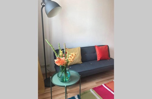 Ostheim Apartment | Sonnige 2-Zimmerwohnung mit Veranda