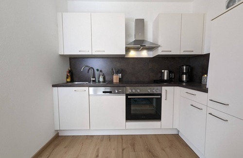 Doebriach Apartment | Sonnige Fewo mit Balkon und See Nähe