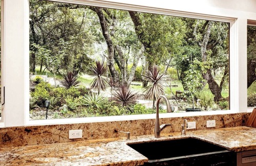Sonoma House | Sonoma 14Acres, 2BR 2BA, Pool HotTub, Plaza 3 mi.