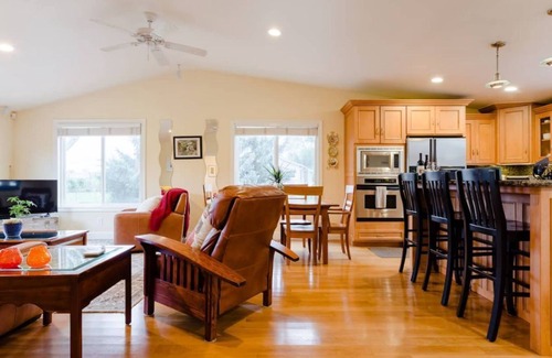 Sonoma House | Sonoma Plaza Vacation Home