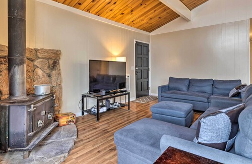 Standard Cabin | Sonora Cabin w/ Deck + Private Yard!