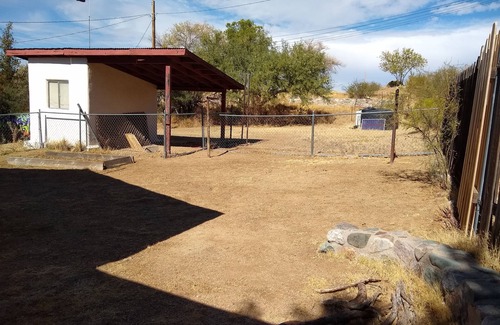 Oracle House | Sonoran desert get away charming adobe house, screened porch, lounge in Oracle