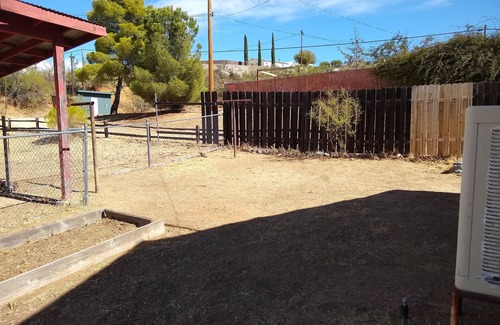Oracle House | Sonoran desert get away charming adobe house, screened porch, lounge in Oracle