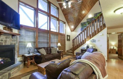 Reeds Spring House | Sooner Settle Lodge 4 King Rooms Stonebridge