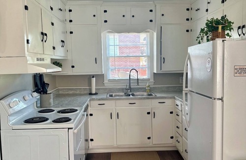 Lyons House | Soothing 3-bedroom house Lyons