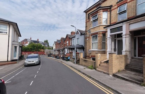Newport Apartment | Sophia’s Retreat - 2 Floor 4 Bed Apartment Newport