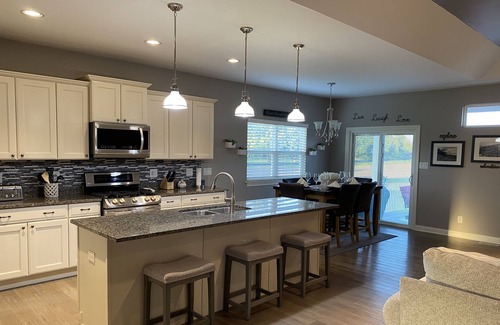 St. John House | Sophisticated and Inviting Home for your Holidays!
