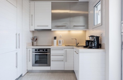 Glyfada Apartment | Sophisticated and spacious 3 bdrm apt in Glyfada center