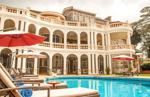 Limuru House | Sophisticated Room Near Pool and Gardens – Perfect for Relaxation