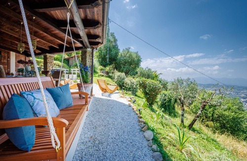 Pescia Villa | Sospirata Farmhouse, luxury 2 bedrooms villa with Amazing Views on the Rolling Hills of Pescia