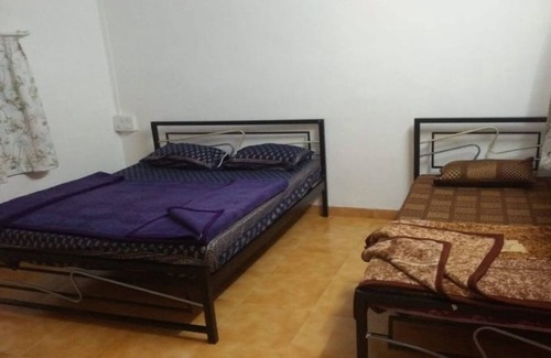Mahabaleshwar Cottage | Sothing 4-bedroom cottage in Mahabaleshwar with open ground for playing parking